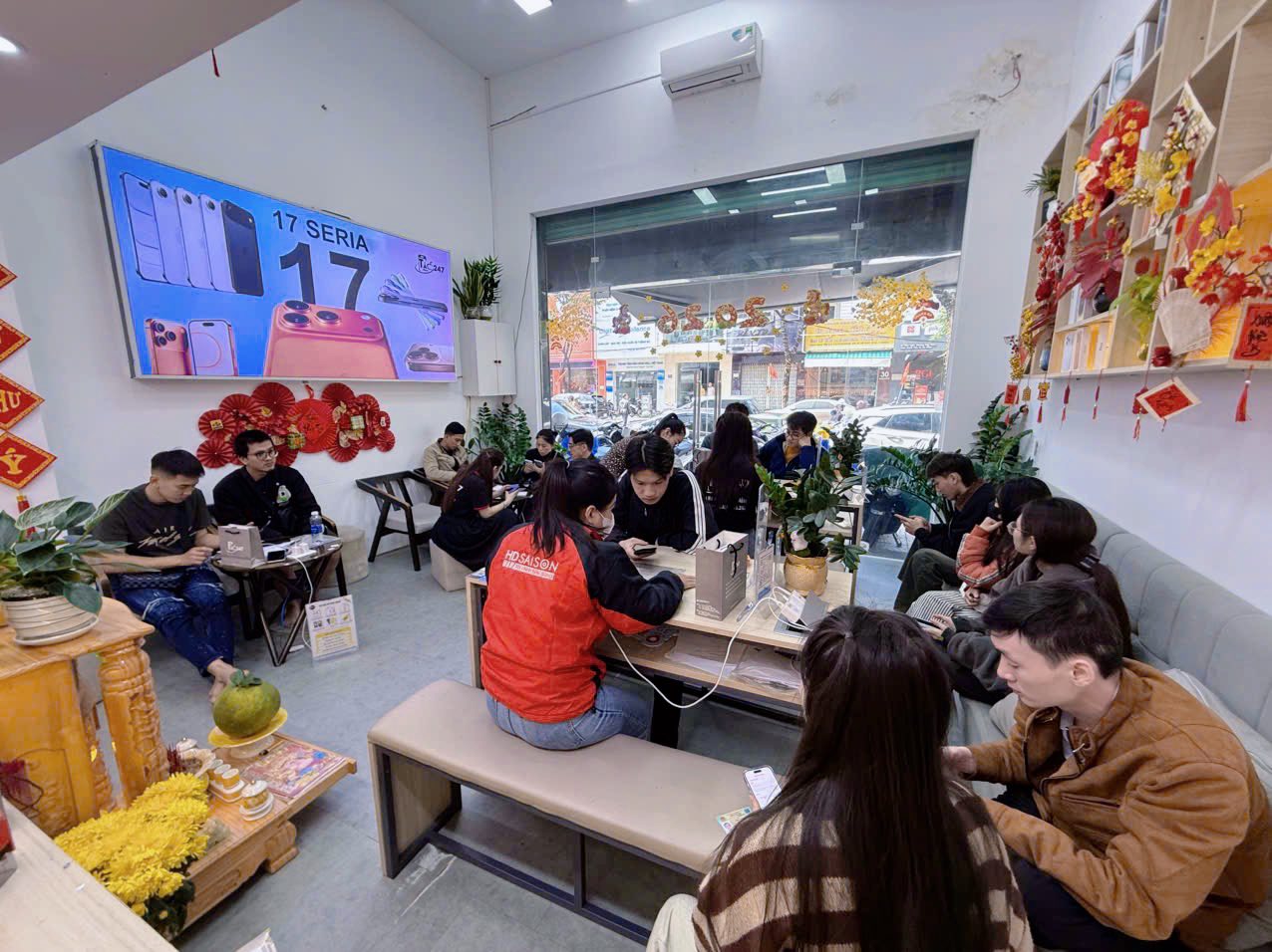 Tại Táo 247 có nhiều hình thức trả góp với nhiều ngân hàng khác nhau