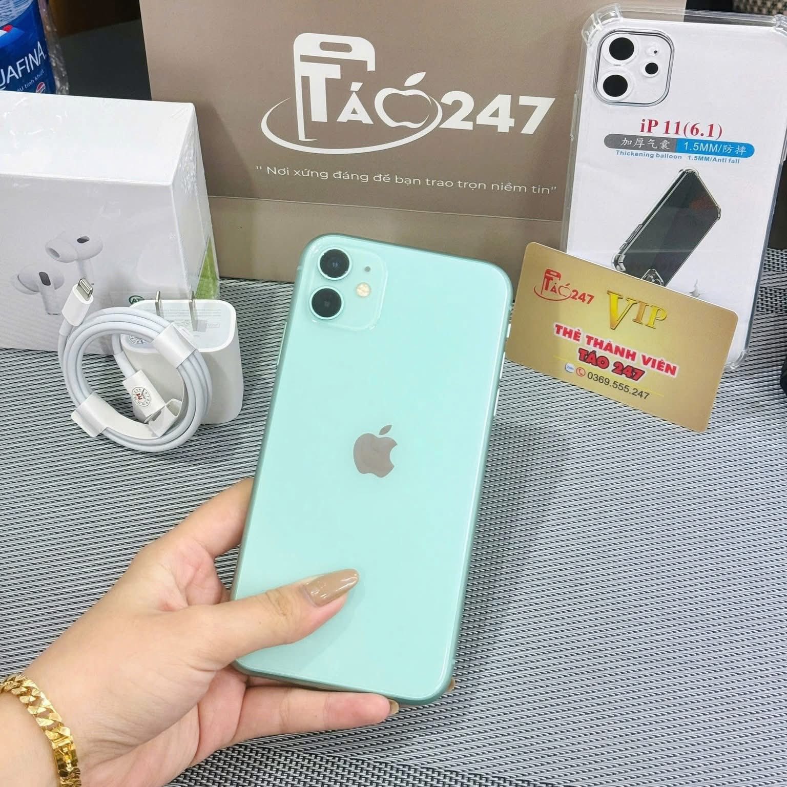 Táo 247 cam kết 100% nguyên zin, chính hãng - Khi mua hàng, khách hàng sẽ được tặng full bộ phụ kiện + bảo hành đầy đủ