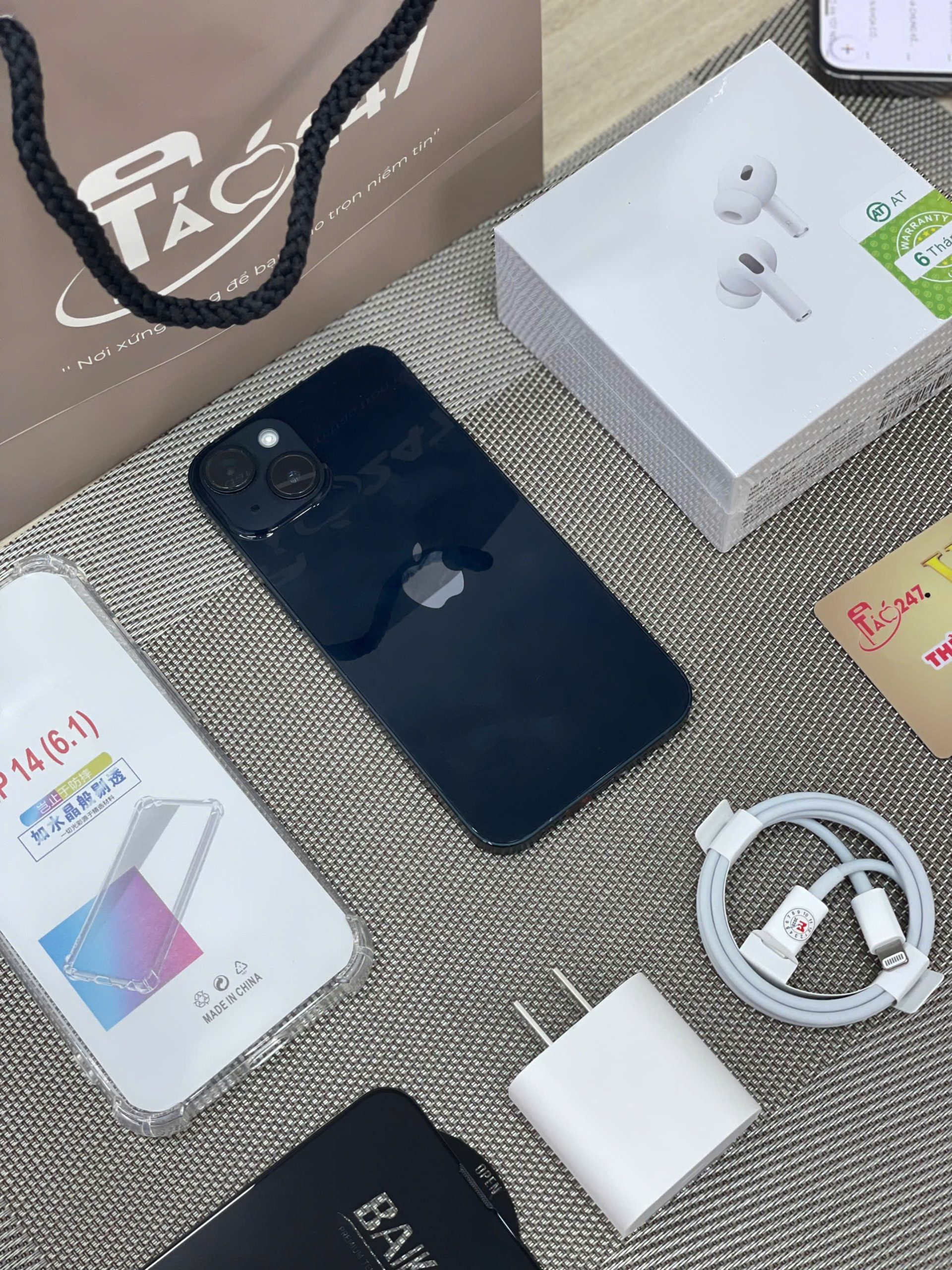 Táo 247 cam kết 100% nguyên zin, chính hãng - Khi mua hàng, khách hàng sẽ được tặng full bộ phụ kiện + bảo hành đầy đủ