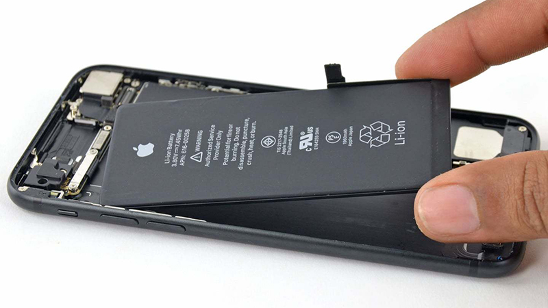 Với viên pin lớn và tối ưu hóa phần mềm, iPhone 11 Pro Max mang lại thời lượng sử dụng ấn tượng