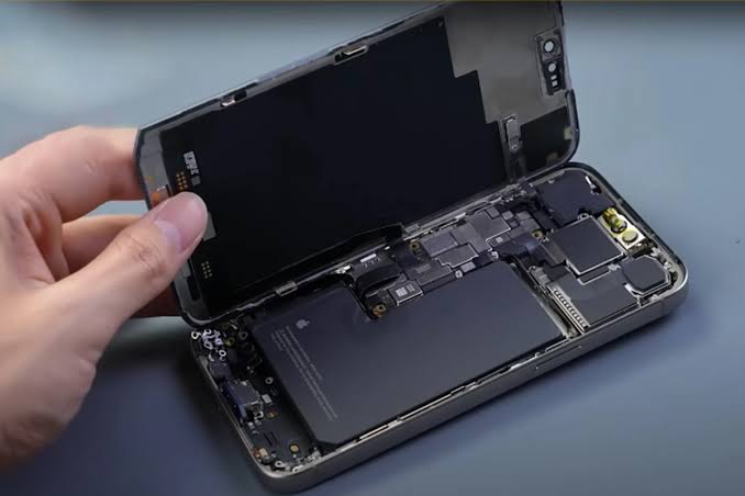 Kiểm tra và thay pin iPhone 15 Đà Nẵng| Tao 247