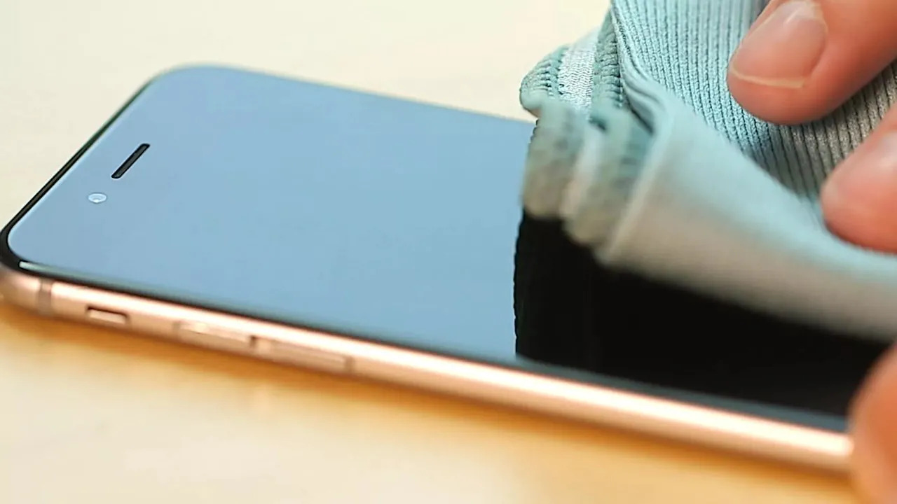 Vệ sinh iPhone 14 Pro Max vào nước nhanh chóng tại Táo 247