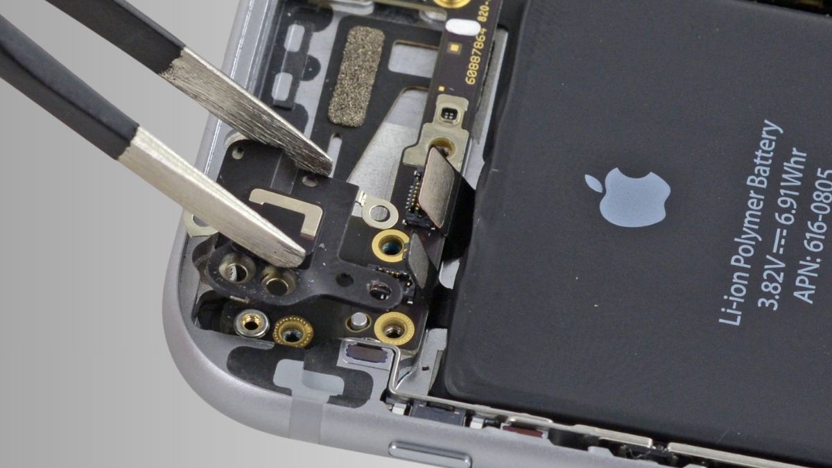 Sửa chữa iPhone 14 Pro Max không kết nối được wifi tại Táo 247 với kỹ thuật viên trình độ cao