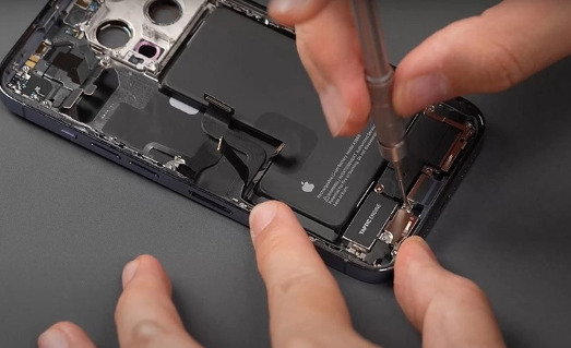 Trung tâm sửa chữa iPhone 15 uy tín tại Đà Nẵng chuyên thay cổng sạc chất lượng cao | Táo 247