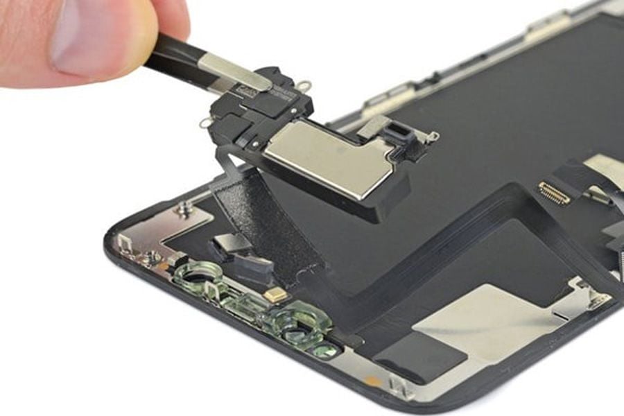 Cận cảnh linh kiện thay thế khi loa iPhone 17 bị rè hoặc hỏng | Táo 247