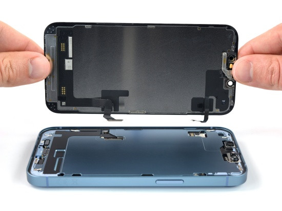 Thay màn hình iPhone chính hãng tại uy tín, nhanh chóng tại Táo 247