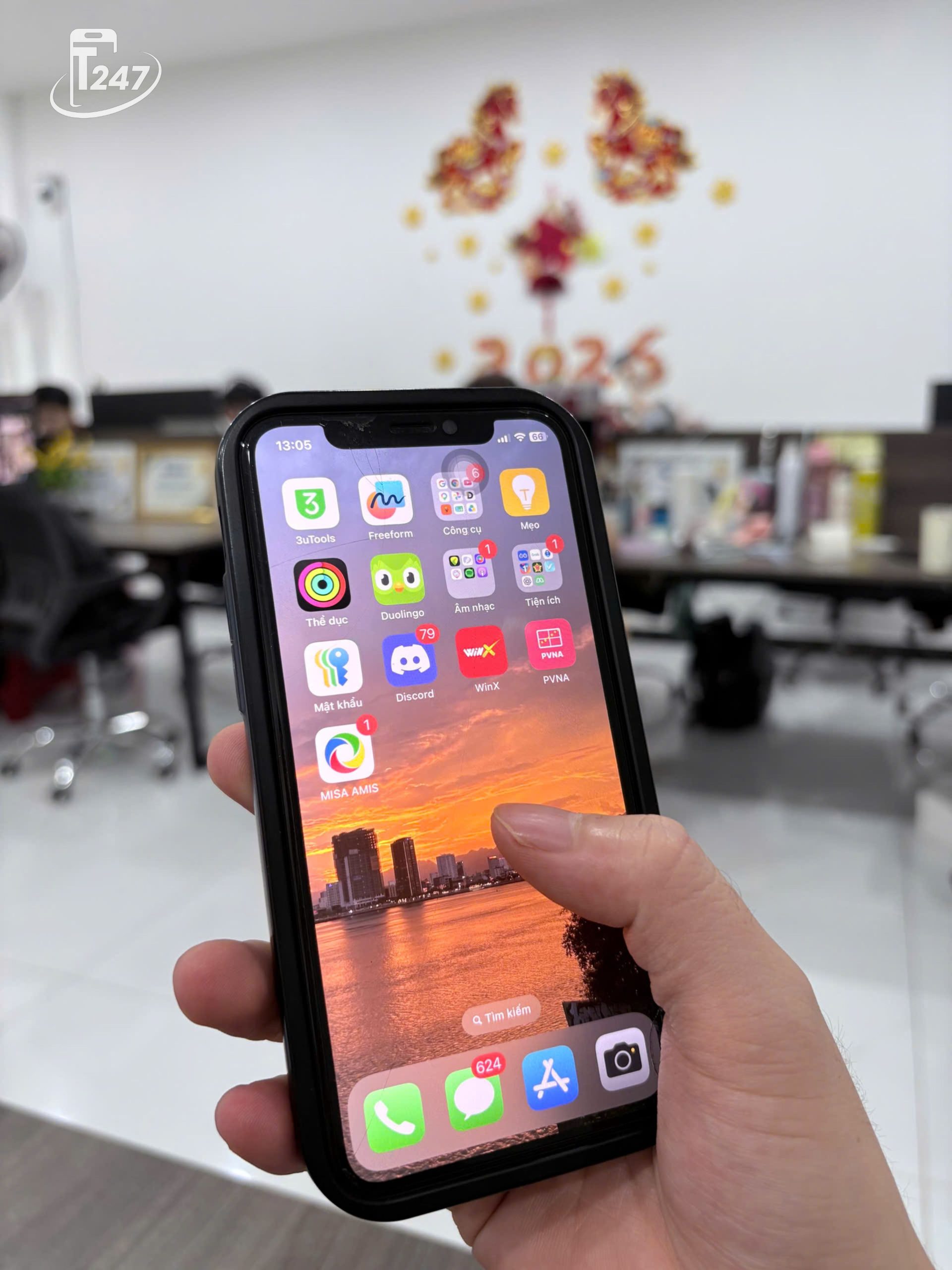 Ví dụ về màn hình iPhone không cảm ứng | Táo 247