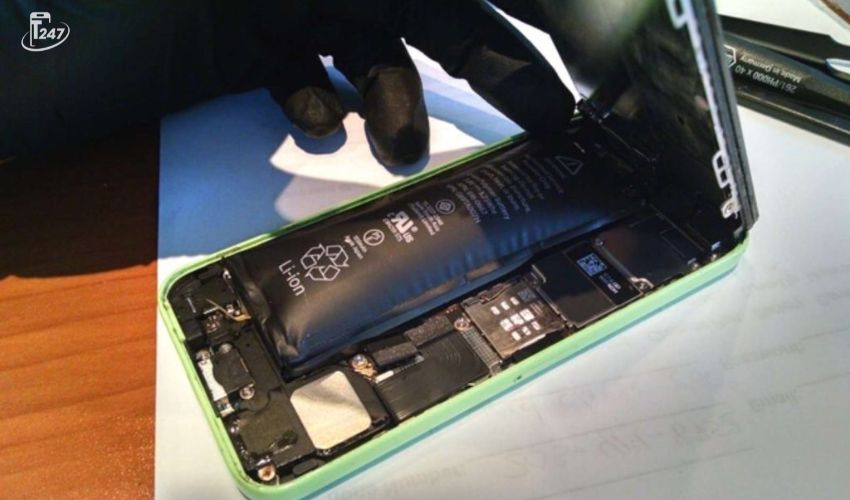 Hình ảnh chi tiết tình trạng pin iPhone bị phồng cần thay thế ngay | Táo 247