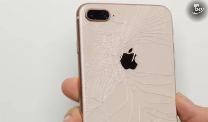 Mặt lưng kinh iPhone đã bị hư hại nghiệm trọng | Táo 247