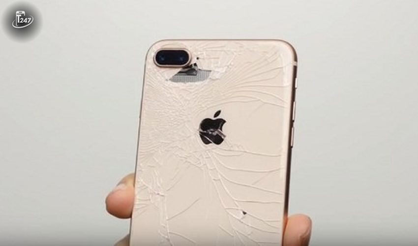 Khi kính lưng iPhone 8 Plus bị nứt, vỡ hoặc trầy xước nặng, không chỉ mất thẩm mỹ mà còn gây nguy hiểm cho người dùng và thiết bị | Táo 247