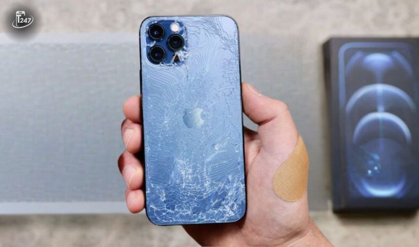 Việc thay mặt lưng iPhone 12 không chỉ giúp khôi phục vẻ đẹp nguyên bản cho chiếc điện thoại | Táo 247